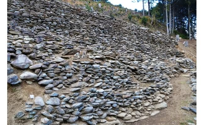 本坊的石砌：以中世時期最大規模、最高水準技術所建構而成的石砌結構