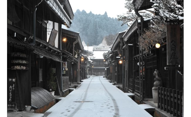 冬日老街景致