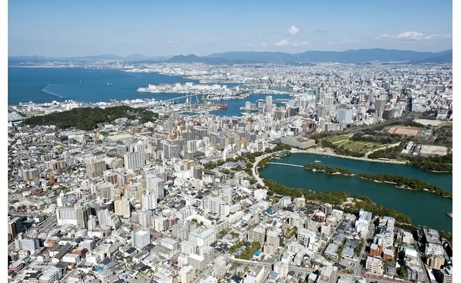 大濠公園遠眺博多灣