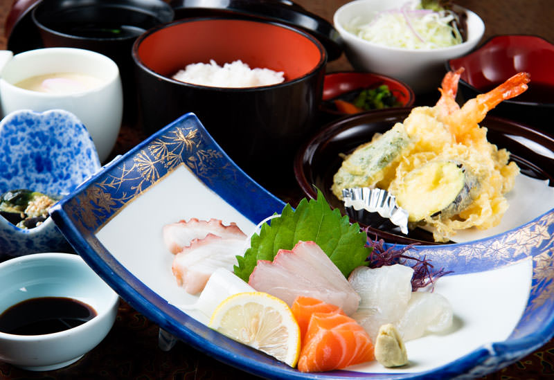 和食レストラン みよし
