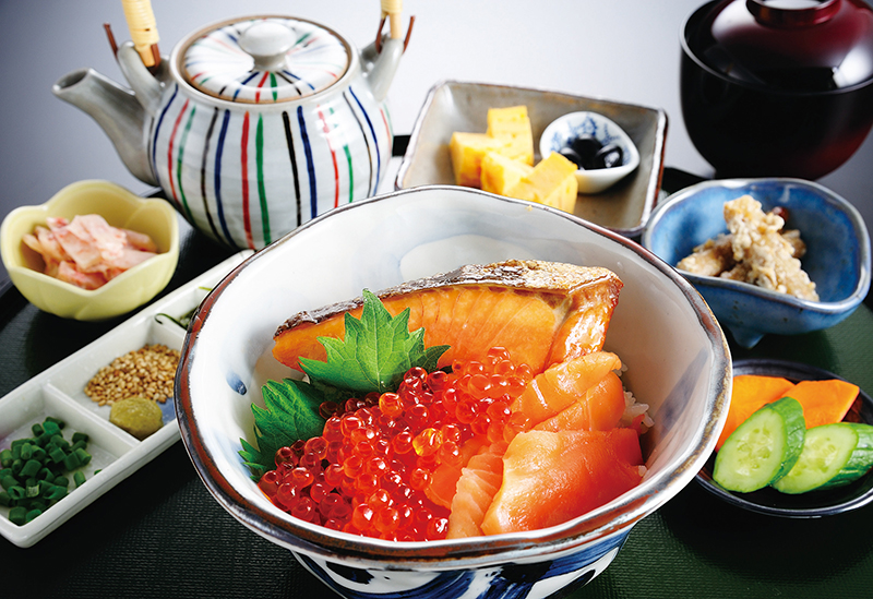 鮭山マス男商店