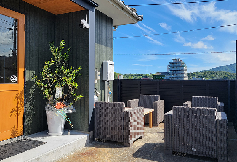 GUEST HOUSE バイクヤノニカイ