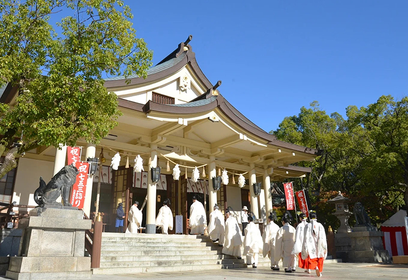 湊川神社