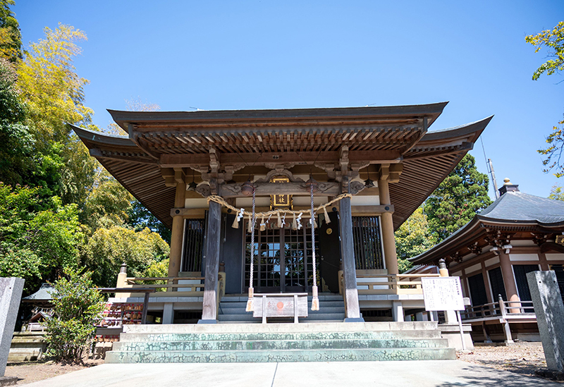 館腰神社