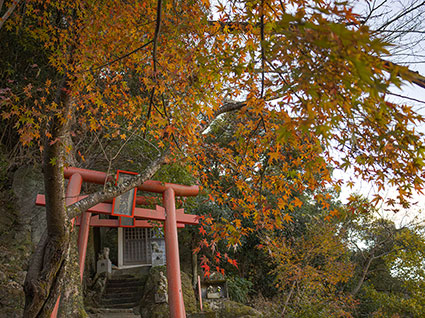 穴弘法奥之院 霊泉寺