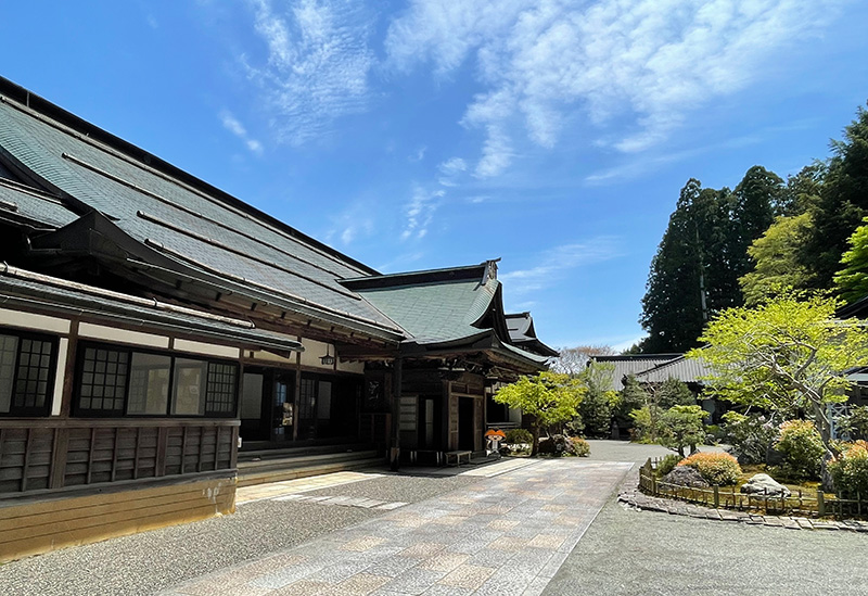 小坂坊 持明院